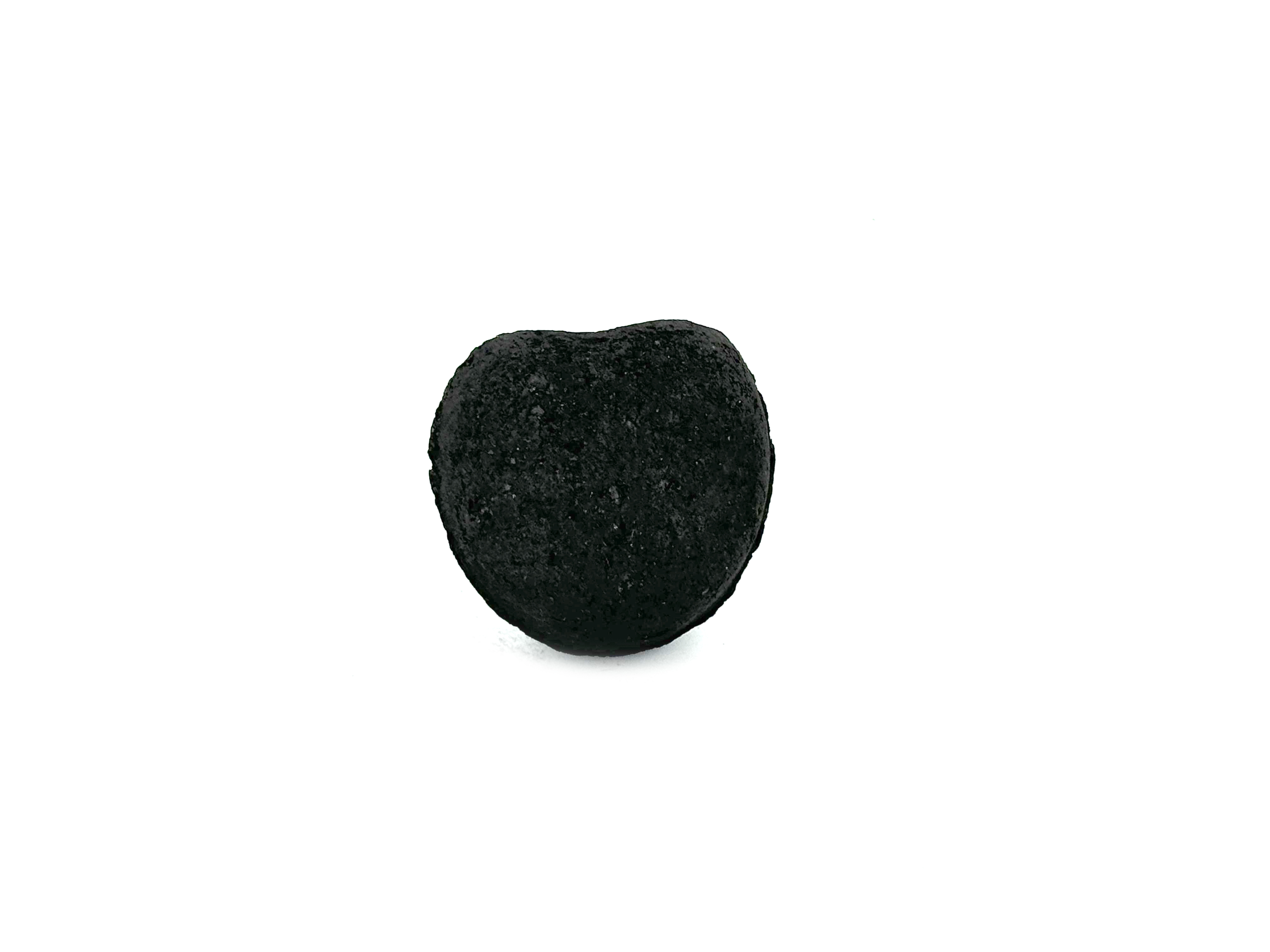 Smokeless and environmentally friendly peach heart charcoal barbecue charcoal